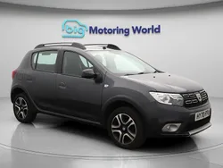 Grey Used 2020 Dacia Sandero Stepway Hatchback | £6,900 (Good price)