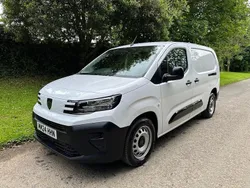 White Used 2024 Peugeot Partner MPV | £15,950 (A bit pricey)