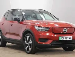 Red Used 2022 Volvo XC40 Core SUV | £23,490 (Fair price)