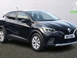 Black Used 2021 Renault Captur Iconic SUV | £12,799 (Fair price)