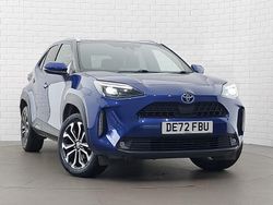 Blue Used 2022 Toyota Yaris Hybrid Design Estate | £18,998 (Fair price)