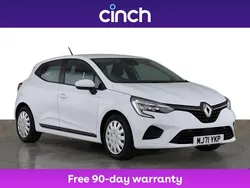 White Used 2021 Renault Clio V Play Hatchback | £10,499 (Fair price)
