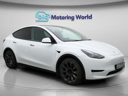 White Used 2022 Tesla Model Y RWD SUV | £20,400 (Fair price)