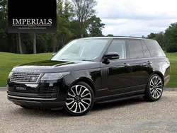 Black Used 2019 Land Rover Range Rover Vogue SE SUV | £34,948 (Fair price)