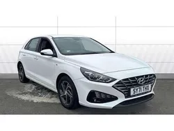 White Used 2021 Hyundai i30 SE Hatchback | £12,635 (Fair price)