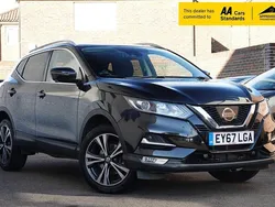 Black Used 2017 Nissan Qashqai N-Connecta SUV | £11,495 (Fair price)