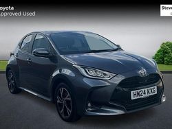 Used 2025 Toyota Yaris Hybrid Design Hatchback | £20,234 (Fair price)