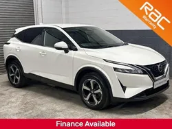 White Used 2022 Nissan Qashqai N-Connecta SUV | £17,750 (Fair price)