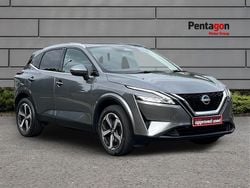 Grey Used 2022 Nissan Qashqai N-Connecta SUV | £16,900 (Fair price)