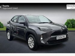 Used 2025 Toyota Yaris Hybrid Estate | £22,646 (Good price)