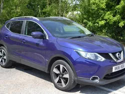 Blue Used 2016 Nissan Qashqai N-Connecta SUV | £5,495 (Fair price)