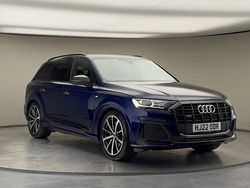 Navarra blue Used 2022 Audi Q7 Black Edition SUV | £44,200 (Fair price)