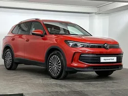 Red Used 2024 VW Tiguan Match SUV | £30,995 (Fair price)