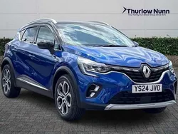 Blue and black Used 2024 Renault Captur Techno SUV | £18,100 (Fair price)