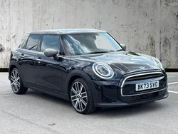 Black Used 2024 Mini Cooper Exclusive Hatchback | £21,313 (Fair price)