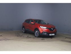 Flame red Used 2018 Renault Kadjar Dynamique SUV | £8,795 (Fair price)