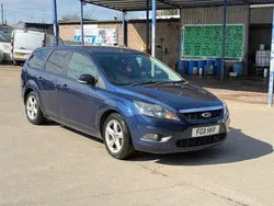 Blue Used 2011 Ford Focus Zetec Estate | £999 (Fair price)