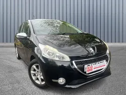 Black Used 2015 Peugeot 208 Style Hatchback | £3,250 (Good price)