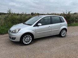 Silver Used 2008 Ford Fiesta Zetec Hatchback | £1,650 (Fair price)