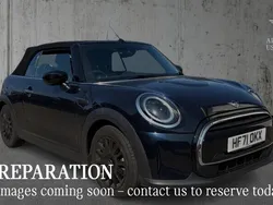 Black Used 2021 Mini Cooper Classic Hatchback | £18,551 (A bit pricey)