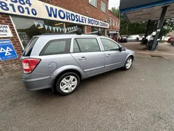 Metallic grey Used 2009 Vauxhall Astra Club Estate | £2,999 (Good price)
