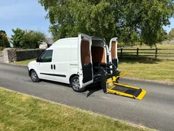 White Used 2018 Vauxhall Combo MPV | £8,950 (Expensive)