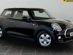 Black Used 2018 Mini Cooper Hatch Hatchback | £7,295 (Super price)