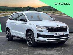 White Used 2025 Skoda Karoq SportLine SUV | £28,235 (Fair price)