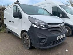 White Used 2016 Vauxhall Vivaro S Van | £7,990 (Fair price)