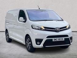 White Used 2023 Toyota Proace Design Van | £21,995