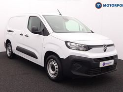 White New 2025 Citroën Berlingo MPV | £17,049 (Good price)