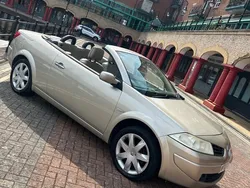Gold Used 2007 Renault Mégane Cabriolet Privilege Cabriolet | £1,999 (Fair price)