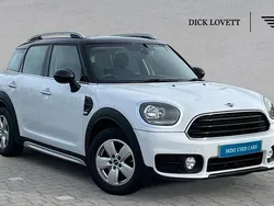 White Used 2018 Mini Cooper Countryman SUV | £17,495 (Good price)