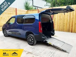 Blue Used 2022 Citroën Berlingo Feel MPV | £17,901 (Expensive)