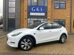 White Used 2024 Tesla Model Y Long Range AWD SUV | £30,990 (Fair price)