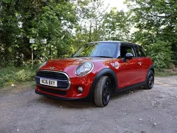 Blazing red Used 2016 Mini Cooper Hatch Hatchback | £7,350 (Good price)