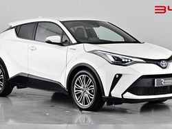Pure white Used 2021 Toyota C-HR SUV | £19,380 (Fair price)
