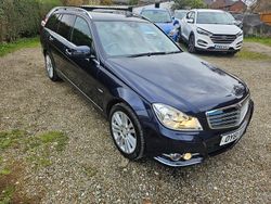 Lunar blue pearl Used 2011 Mercedes C250 Elegance Estate | £4,495 (Good price)