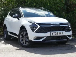 White Used 2025 Kia Sportage 2 SUV | £33,000 (A bit pricey)