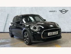 Black Used 2021 Mini Cooper Comfort Hatchback | £17,595 (Fair price)