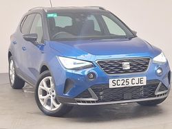 Blue New 2025 Seat Arona FR SUV | £20,498 (Fair price)