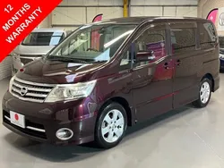 Red Used 2010 Nissan Serena MPV | £8,995 (Fair price)