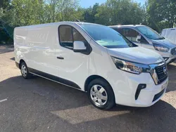 White Used 2022 Nissan Primastar Acenta MPV | £10,495 (Fair price)