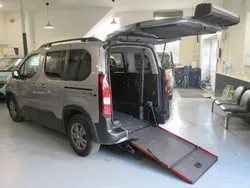 Grey Used 2023 Peugeot Rifter Allure MPV | £21,990 (Expensive)