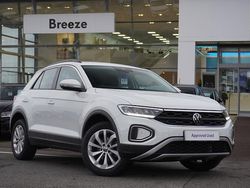 Used 2025 VW T-Roc Life SUV | £22,250 (Fair price)