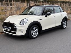 White Used 2019 Mini Cooper Classic Hatchback | £13,880 (Fair price)