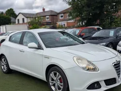 White Used 2011 Alfa Romeo Giulietta Lusso Hatchback | £2,250 (A bit pricey)