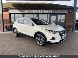White Used 2019 Nissan Qashqai N-Connecta SUV | £13,990 (Good price)