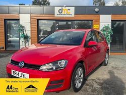 Red Used 2014 VW Golf VII SE Hatchback | £7,299 (Good price)