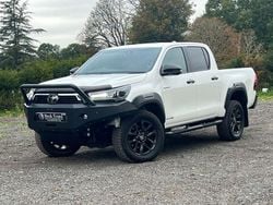 White Used 2023 Toyota HiLux Luxury Pickup | £28,999 (Good price)